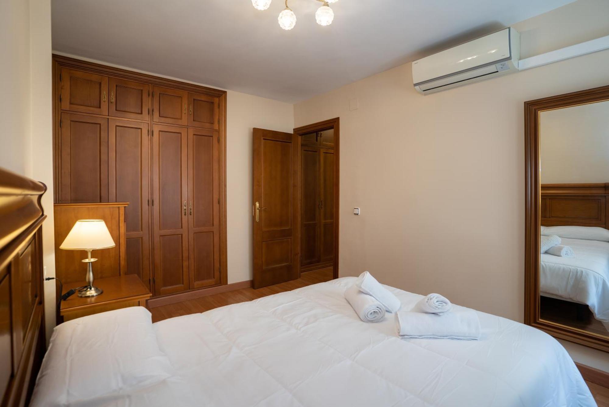 Cuarteles By Dossan Apartment Malaga Ngoại thất bức ảnh